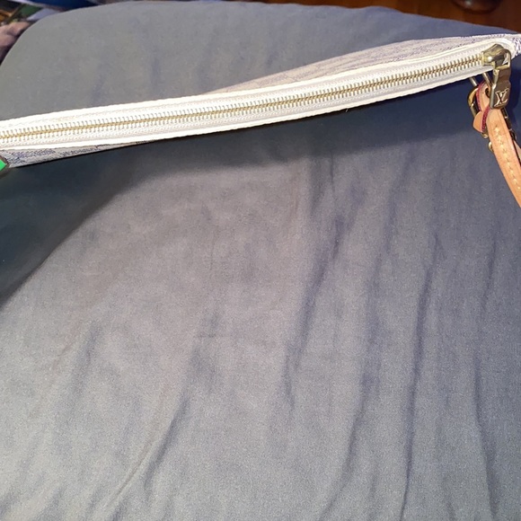 Louis Vuitton Neverfull MM removable pouch/clutch/wristlet Damier Azur material - Picture 7 of 14